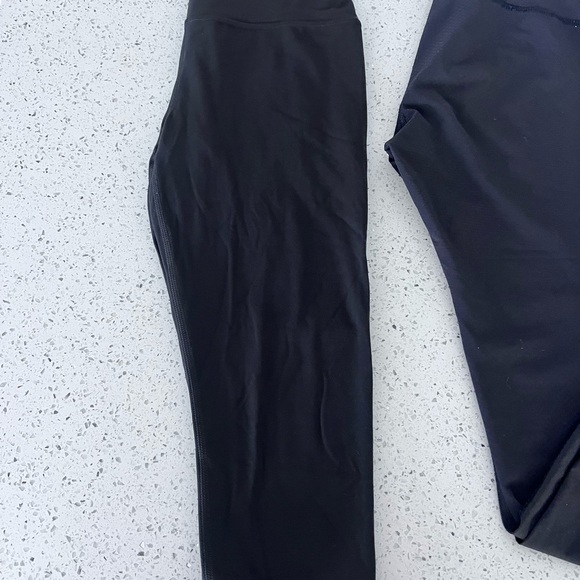 Athleta Ultra High Rise Elation Crop Leggings - Black Sz small EUC women’s - Picture 6 of 10